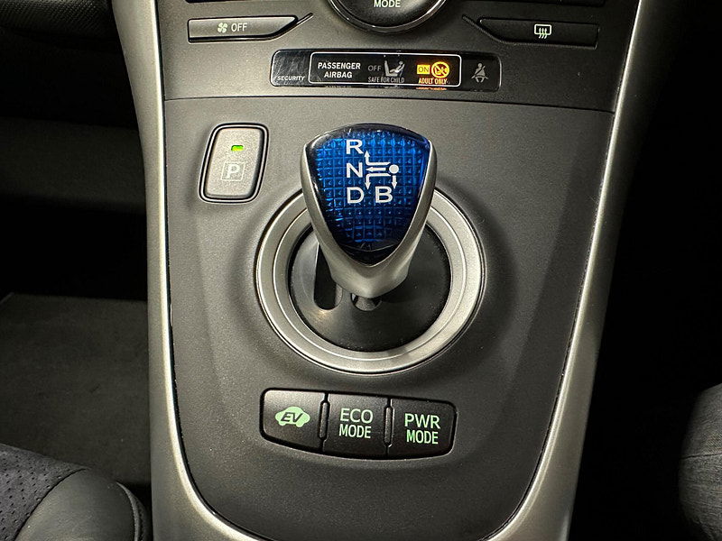 Toyota Auris 1.8 VVT-h T Spirit CVT Euro 5 (s/s) 5dr 5dr Automatic 2025