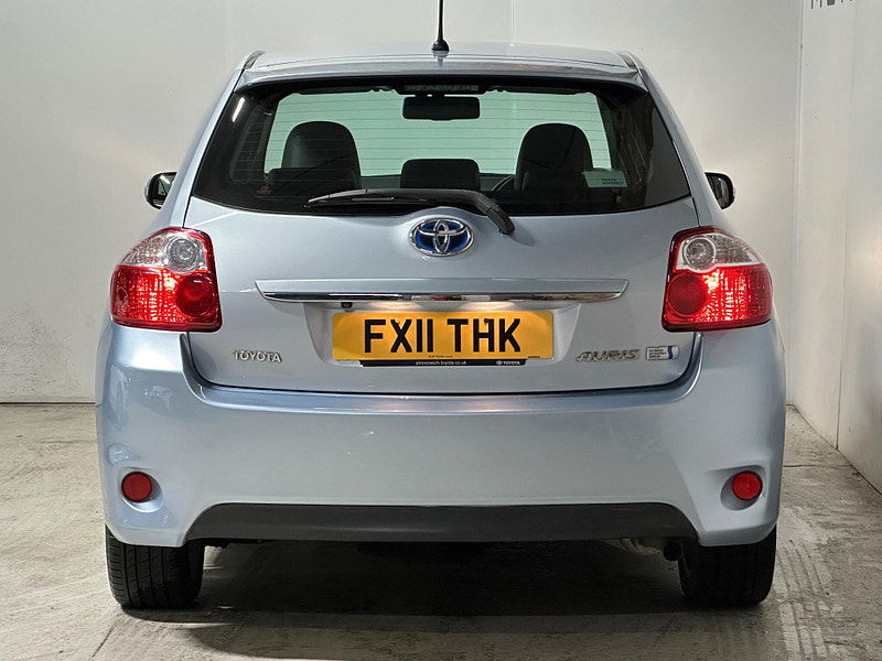 Toyota Auris 1.8 VVT-h T Spirit CVT Euro 5 (s/s) 5dr 5dr Automatic 2025