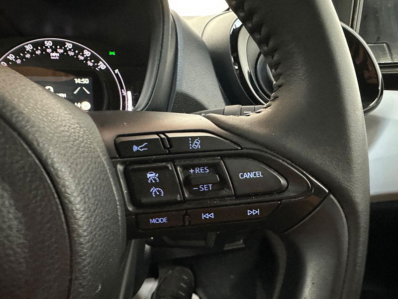 Toyota Aygo x 1.0 VVT-i Edge Euro 6 (s/s) 5dr 5dr Manual 2025