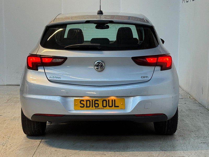 Vauxhall Astra 1.6 CDTi BlueInjection Elite Euro 6 (s/s) 5dr 5dr Manual 2025