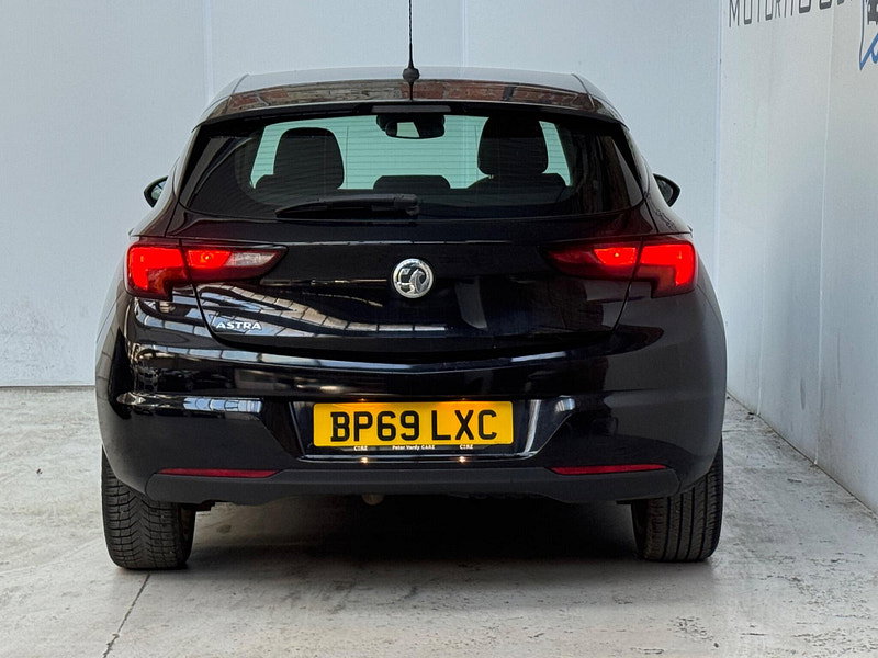 Vauxhall Astra 1.6 CDTi BlueInjection SRi Euro 6 (s/s) 5dr 5dr Manual 2026