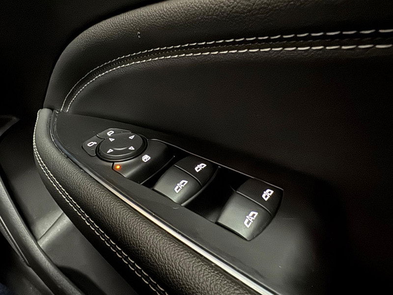 Vauxhall Insignia 2.0 Turbo D BlueInjection SRi VX Line Nav Grand Sport Euro 6 (s/s) 5dr 5dr Manual 2025