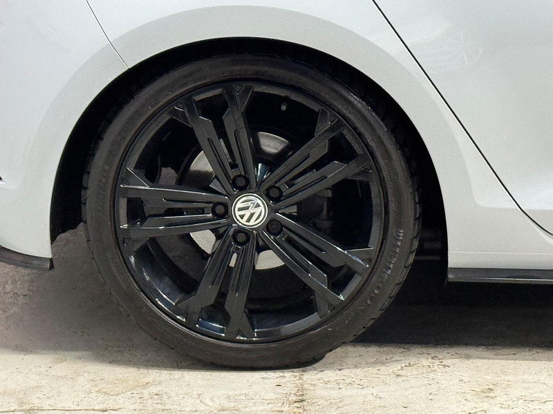 Volkswagen Golf 2.0 TDI GTD Euro 6 (s/s) 5dr 5dr Manual 2025