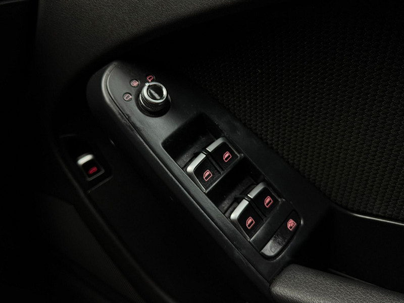 Audi A4 2.0 TDI S line Multitronic Euro 5 (s/s) 4dr 4dr Automatic 2025