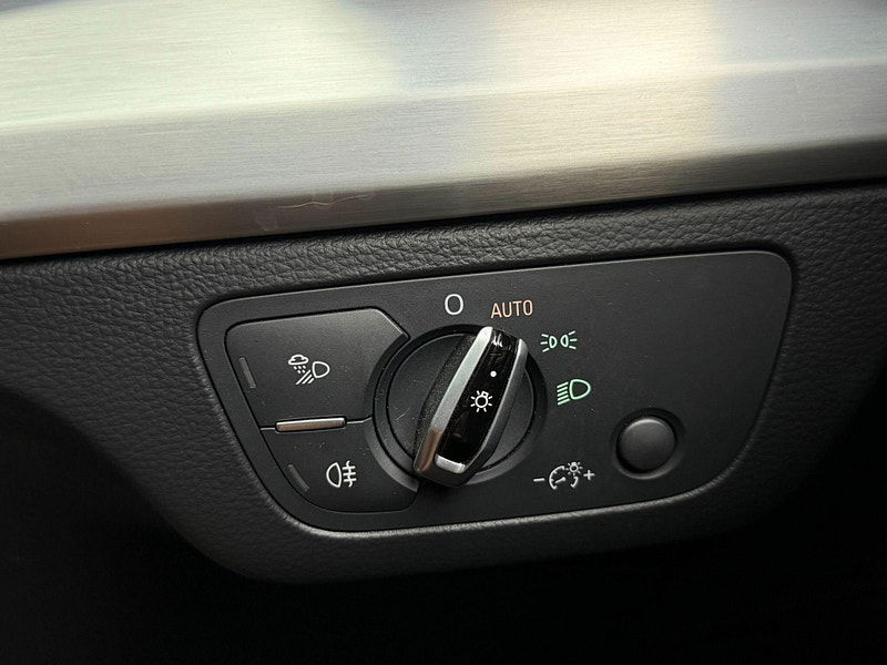 Audi Q5 2.0 TDI S line S Tronic quattro Euro 6 (s/s) 5dr 5dr Automatic 2025