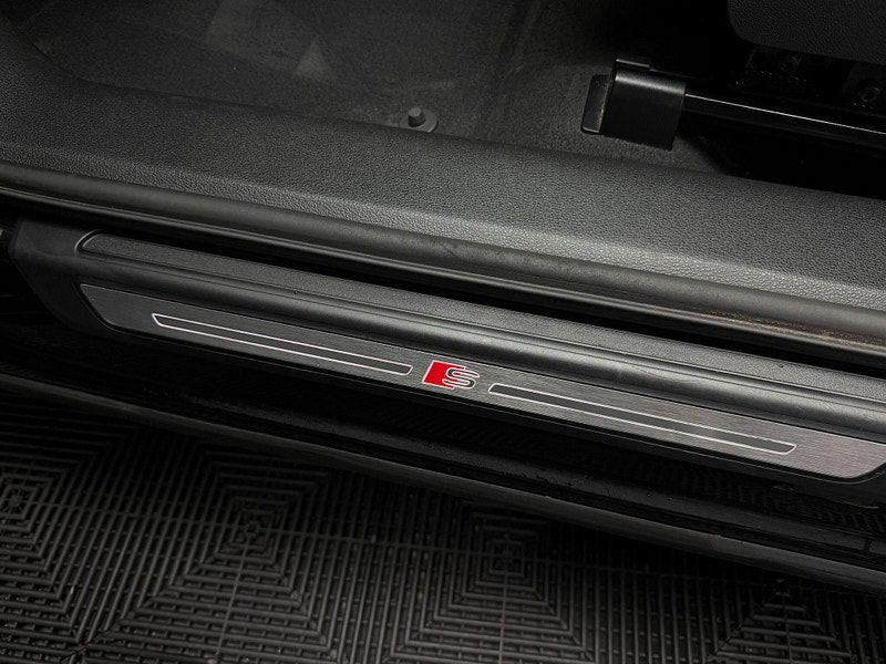 Audi Q5 2.0 TDI S line S Tronic quattro Euro 6 (s/s) 5dr 5dr Automatic 2025