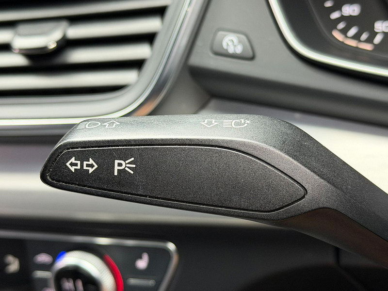 Audi Q5 2.0 TDI S line S Tronic quattro Euro 6 (s/s) 5dr 5dr Automatic 2025