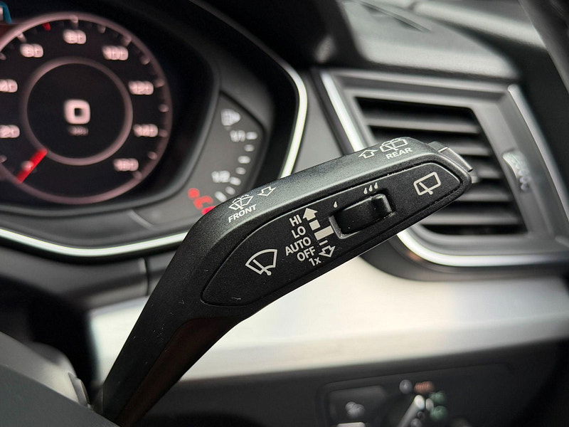 Audi Q5 2.0 TDI S line S Tronic quattro Euro 6 (s/s) 5dr 5dr Automatic 2025