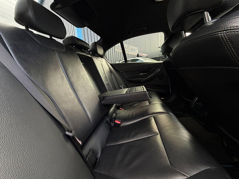 BMW 3 Series 2.0 320d M Sport Auto xDrive Euro 6 (s/s) 4dr 4dr Automatic 2026