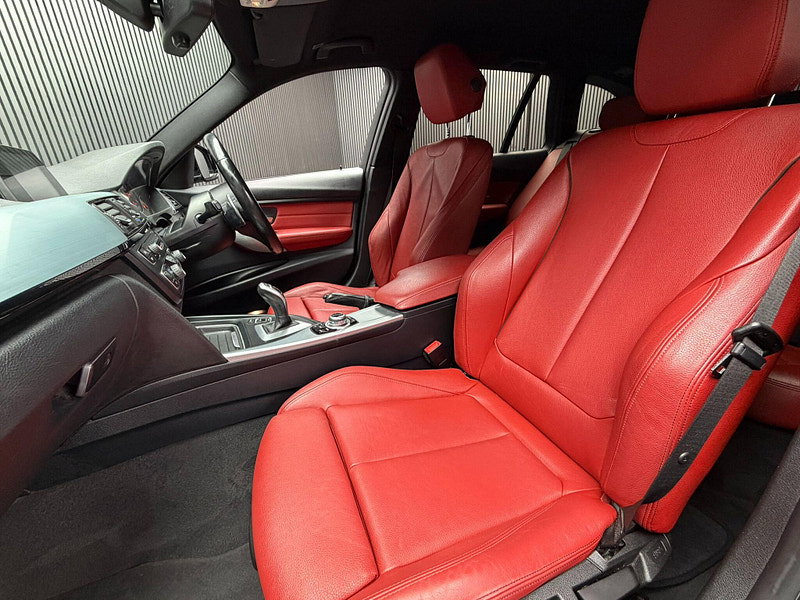 BMW 3 Series 3.0 330d M Sport Touring Auto xDrive Euro 5 (s/s) 5dr 5dr Automatic 2026