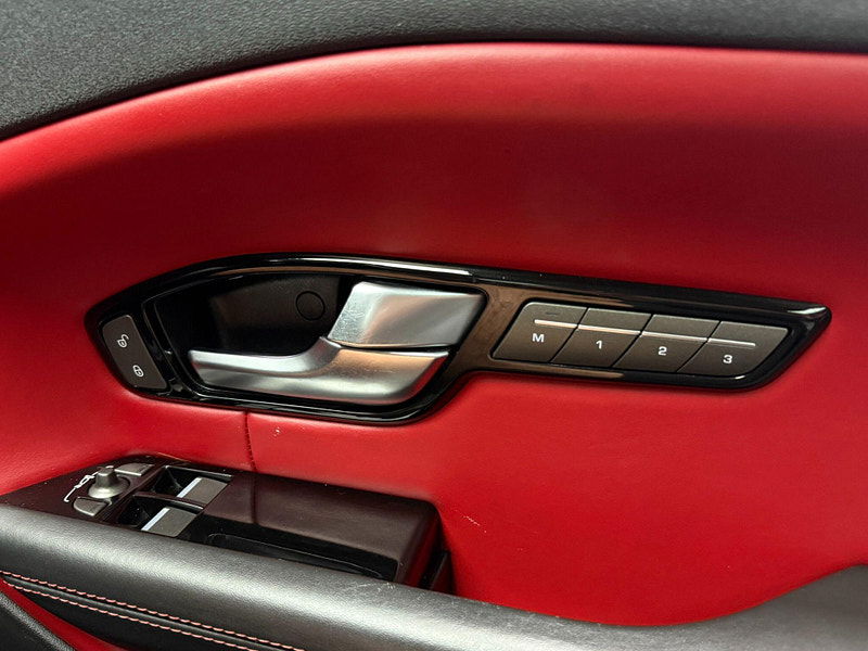 Land Rover Range Rover Evoque 2.0 TD4 HSE Dynamic Auto 4WD Euro 6 (s/s) 3dr 3dr Automatic 2025