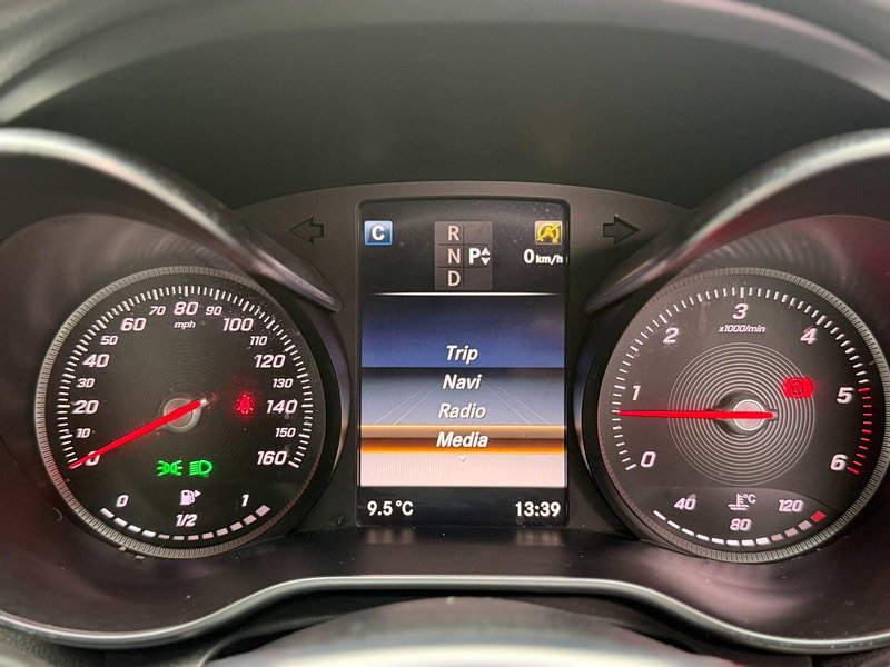 Mercedes-Benz C Class 2.1 C220d AMG Line (Premium Plus) 7G-Tronic+ Euro 6 (s/s) 4dr 4dr Automatic 2026