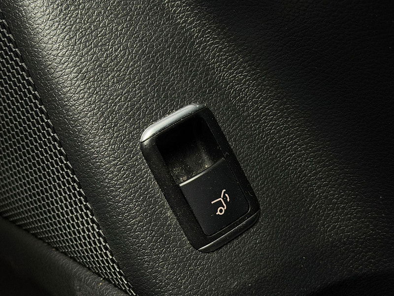 Mercedes-Benz GLA 2.1 GLA200d AMG Line 7G-DCT Euro 6 (s/s) 5dr 5dr Automatic 2026