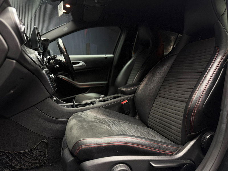 Mercedes-Benz GLA 2.1 GLA220 CDI AMG Line 7G-DCT 4MATIC Euro 6 (s/s) 5dr 5dr Automatic 2026