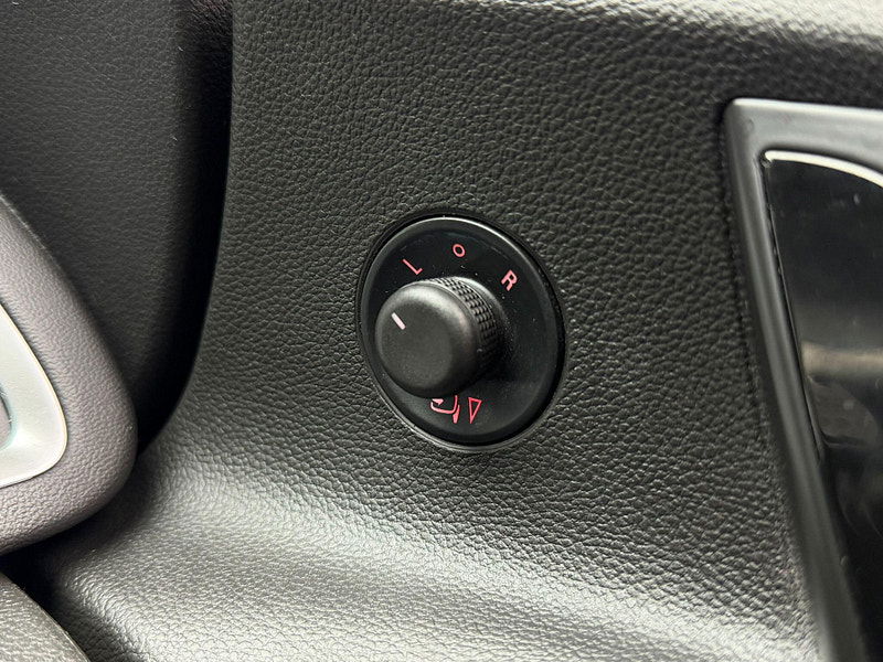 Vauxhall Astra 2.0 CDTi ecoFLEX Elite Euro 5 (s/s) 5dr 5dr Manual 2026