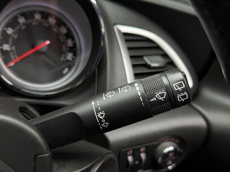 Vauxhall Astra 2.0 CDTi ecoFLEX Elite Euro 5 (s/s) 5dr 5dr Manual 2026