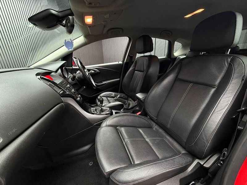 Vauxhall Astra 2.0 CDTi ecoFLEX Elite Euro 5 (s/s) 5dr 5dr Manual 2026