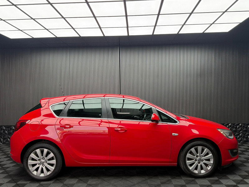 Vauxhall Astra 2.0 CDTi ecoFLEX Elite Euro 5 (s/s) 5dr 5dr Manual 2026