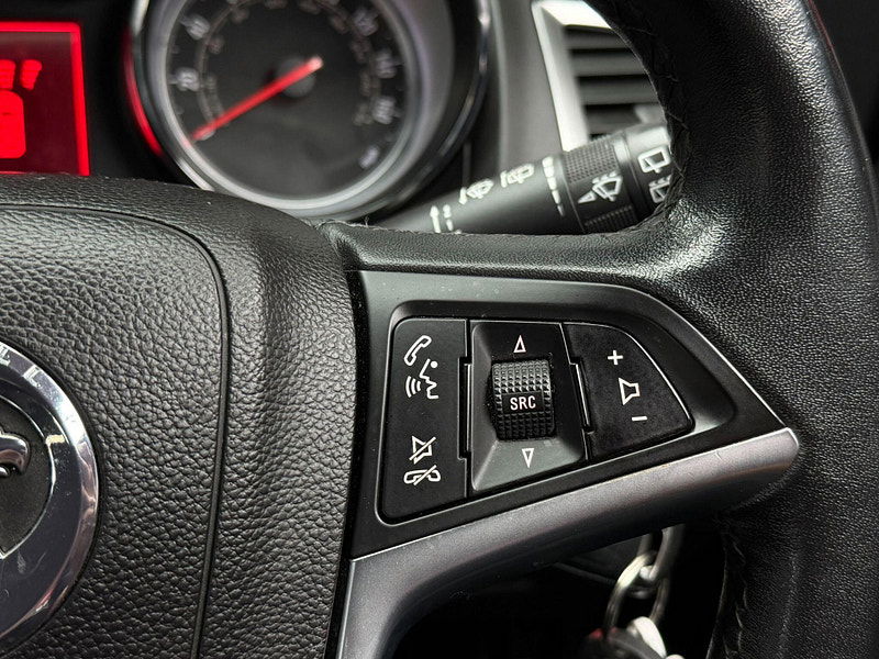 Vauxhall Astra 2.0 CDTi ecoFLEX Elite Euro 5 (s/s) 5dr 5dr Manual 2026