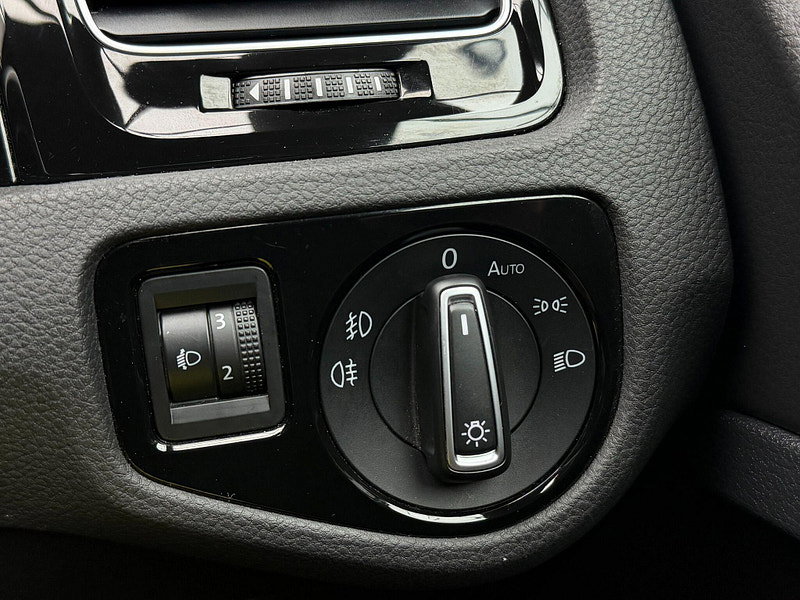 Volkswagen Golf 2.0 TDI BlueMotion Tech R-Line Edition Euro 6 (s/s) 5dr 5dr Manual 2026