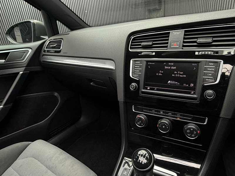 Volkswagen Golf 2.0 TDI BlueMotion Tech R-Line Edition Euro 6 (s/s) 5dr 5dr Manual 2026