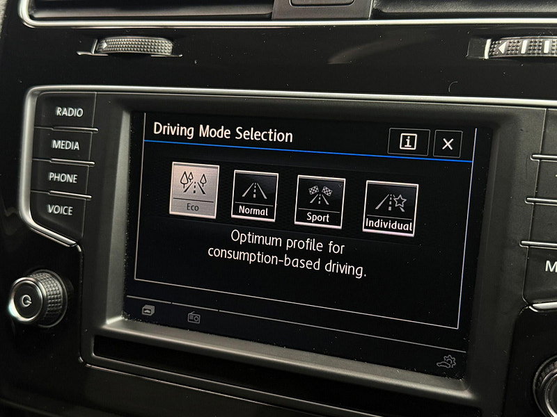 Volkswagen Golf 2.0 TDI BlueMotion Tech R-Line Edition Euro 6 (s/s) 5dr 5dr Manual 2026