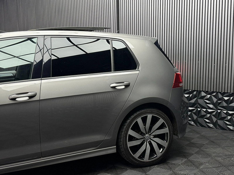 Volkswagen Golf 2.0 TDI BlueMotion Tech R-Line Edition Euro 6 (s/s) 5dr 5dr Manual 2026