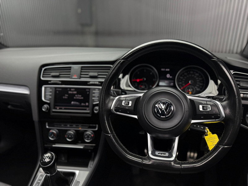 Volkswagen Golf 2.0 TDI BlueMotion Tech R-Line Edition Euro 6 (s/s) 5dr 5dr Manual 2026