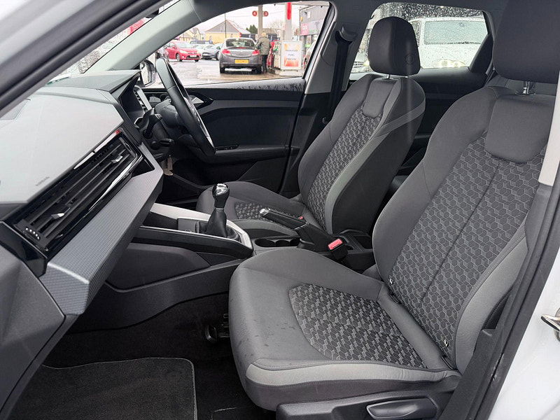 Audi A1 1.5 TFSI 35 Sport Sportback Euro 6 (s/s) 5dr 5dr Manual 2026