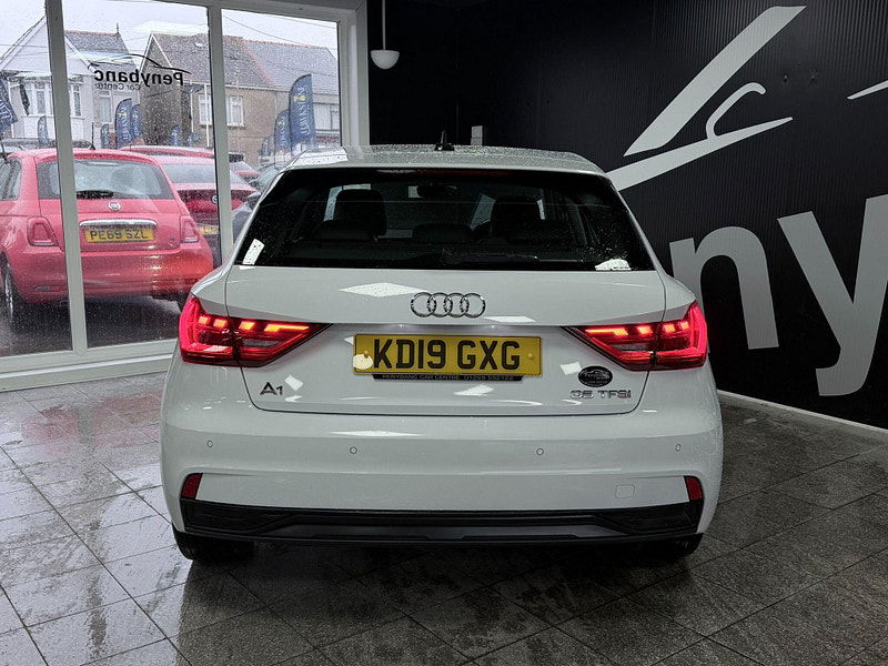 Audi A1 1.5 TFSI 35 Sport Sportback Euro 6 (s/s) 5dr 5dr Manual 2026