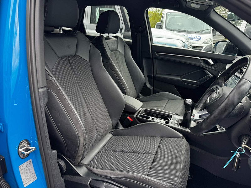 Audi Q3 1.5 TFSI CoD 35 Black Edition Euro 6 (s/s) 5dr 5dr Manual 2026