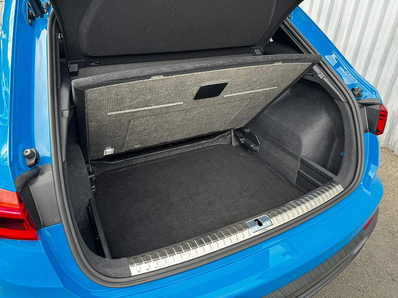 Audi Q3 1.5 TFSI CoD 35 Black Edition Euro 6 (s/s) 5dr 5dr Manual 2026