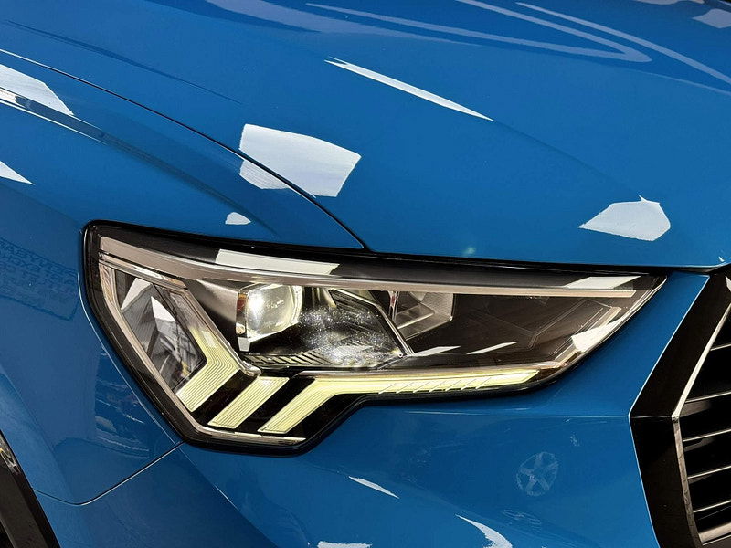 Audi Q3 1.5 TFSI CoD 35 Black Edition Euro 6 (s/s) 5dr 5dr Manual 2026