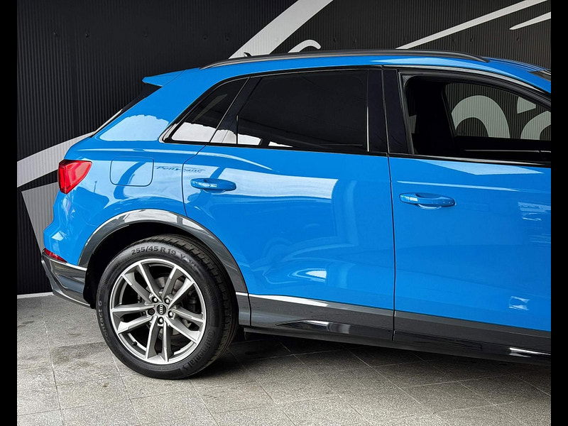 Audi Q3 1.5 TFSI CoD 35 Black Edition Euro 6 (s/s) 5dr 5dr Manual 2026