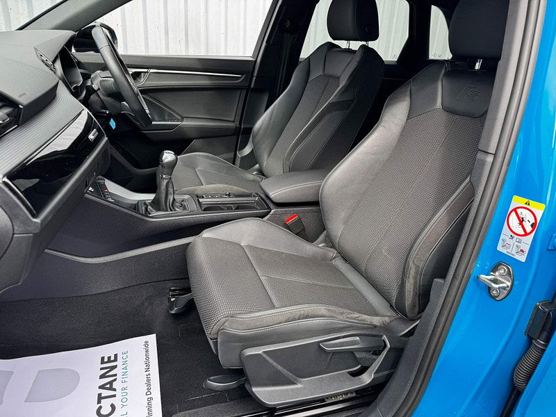 Audi Q3 1.5 TFSI CoD 35 Black Edition Euro 6 (s/s) 5dr 5dr Manual 2026