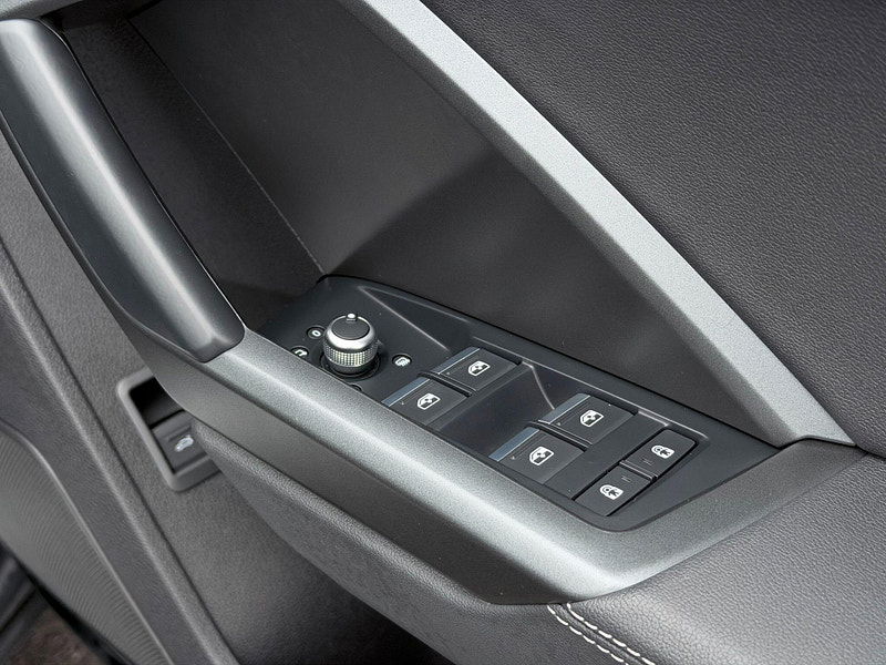 Audi Q3 1.5 TFSI CoD 35 Black Edition S Tronic Euro 6 (s/s) 5dr 5dr Automatic 2026