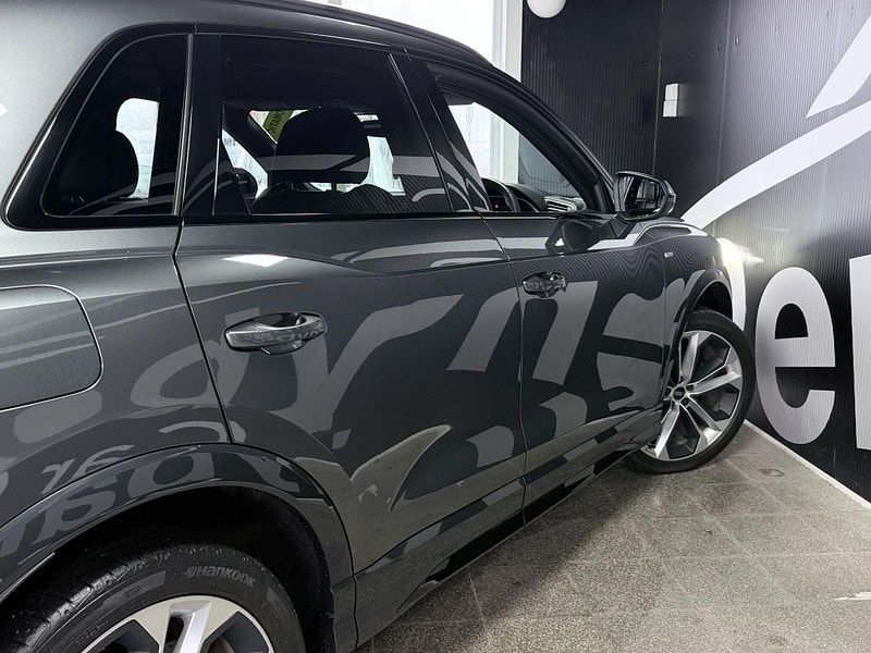 Audi Q3 1.5 TFSI CoD 35 Black Edition S Tronic Euro 6 (s/s) 5dr 5dr Automatic 2026