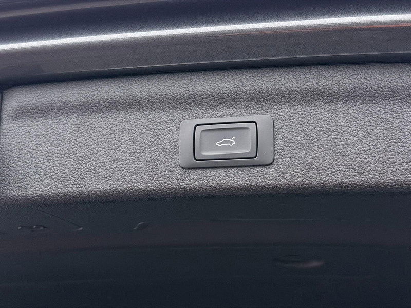 Audi Q3 1.5 TFSI CoD 35 Black Edition S Tronic Euro 6 (s/s) 5dr 5dr Automatic 2026