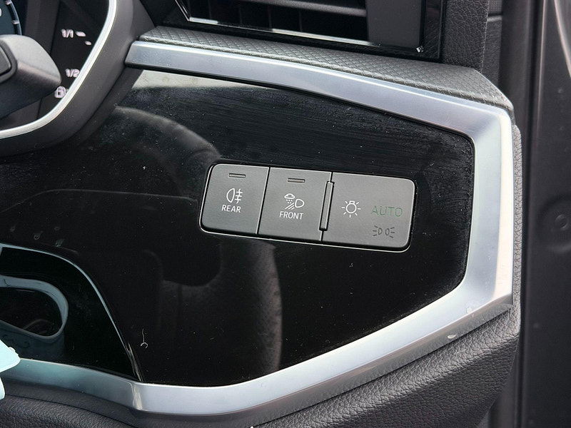 Audi Q3 1.5 TFSI CoD 35 Black Edition S Tronic Euro 6 (s/s) 5dr 5dr Automatic 2026