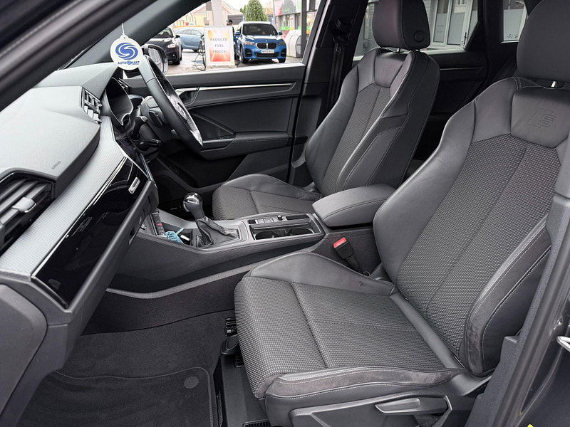 Audi Q3 1.5 TFSI CoD 35 Black Edition S Tronic Euro 6 (s/s) 5dr 5dr Automatic 2026