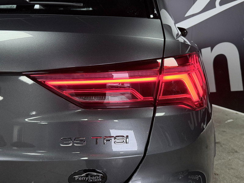 Audi Q3 1.5 TFSI CoD 35 Black Edition S Tronic Euro 6 (s/s) 5dr 5dr Automatic 2026