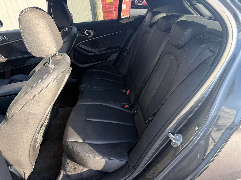 BMW 1 Series 1.5 118i M Sport Euro 6 (s/s) 5dr 5dr Manual 2026