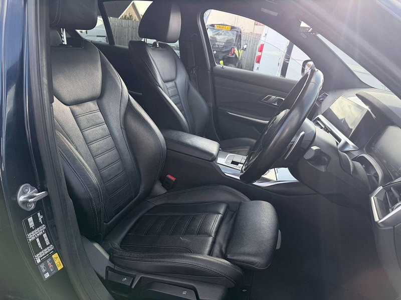 BMW 3 Series 2.0 330e 12kWh M Sport Pro Edition Auto Euro 6 (s/s) 4dr 4dr Automatic 2026