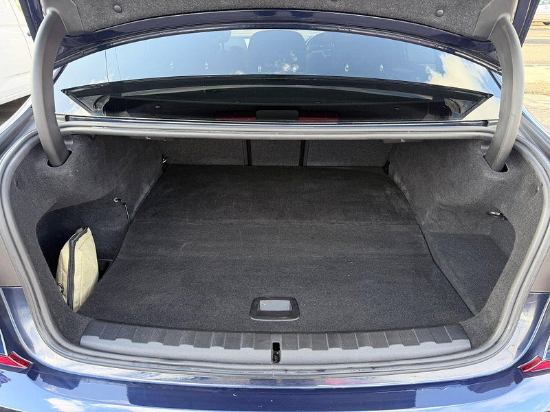 BMW 3 Series 2.0 330e 12kWh M Sport Pro Edition Auto Euro 6 (s/s) 4dr 4dr Automatic 2026