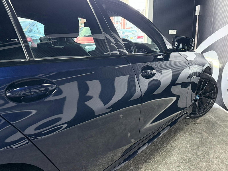 BMW 3 Series 2.0 330e 12kWh M Sport Pro Edition Auto Euro 6 (s/s) 4dr 4dr Automatic 2026