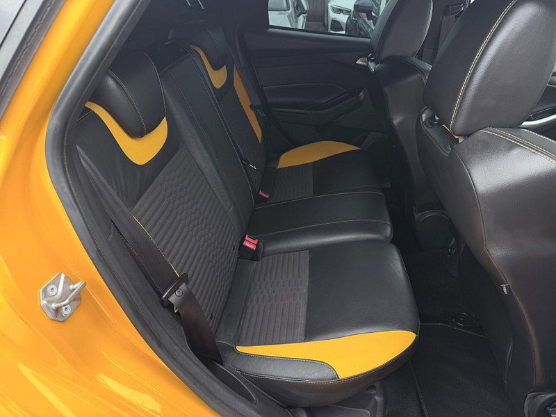 Ford Focus 2.0T EcoBoost ST-2 Euro 5 (s/s) 5dr 5dr Manual 2026