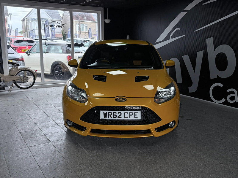 Ford Focus 2.0T EcoBoost ST-2 Euro 5 (s/s) 5dr 5dr Manual 2026