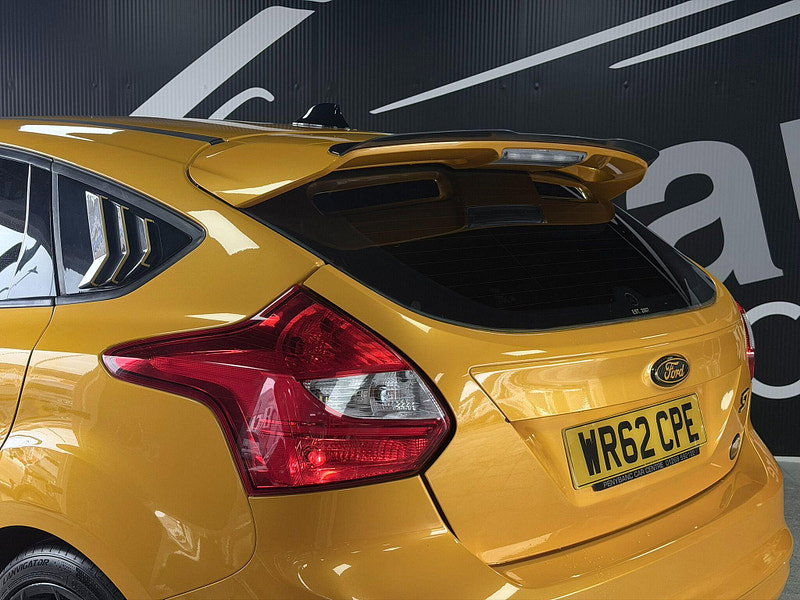 Ford Focus 2.0T EcoBoost ST-2 Euro 5 (s/s) 5dr 5dr Manual 2026