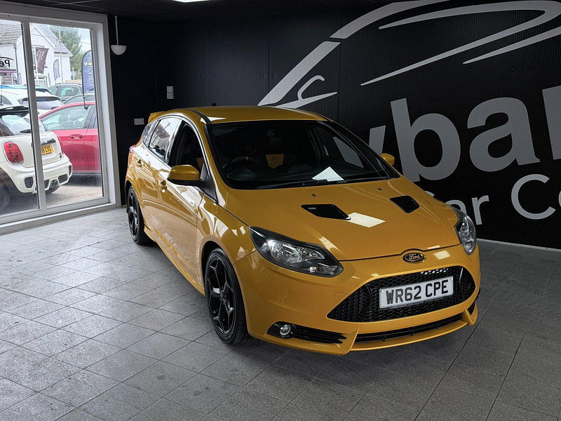 Ford Focus 2.0T EcoBoost ST-2 Euro 5 (s/s) 5dr 5dr Manual 2026
