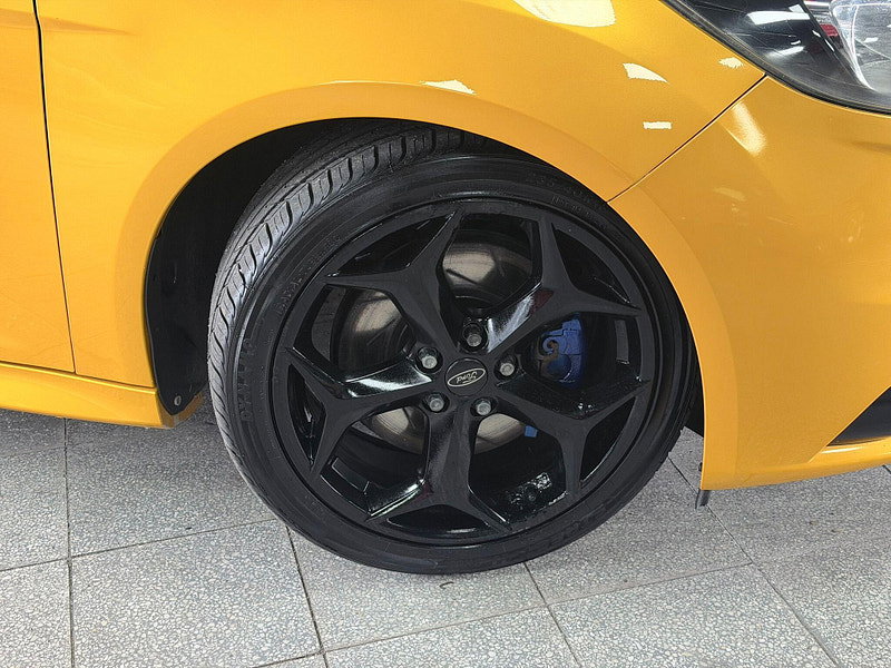Ford Focus 2.0T EcoBoost ST-2 Euro 5 (s/s) 5dr 5dr Manual 2026